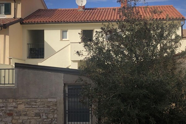 Urban Green: knus appartement op 50m van centrum Porec en 400m van strand - thumbnail 6