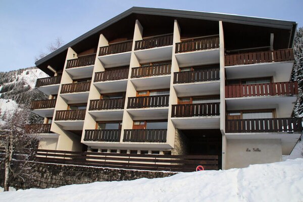 Zonnig appartement op de piste in Châtel met prachtig bergzicht - thumbnail 1