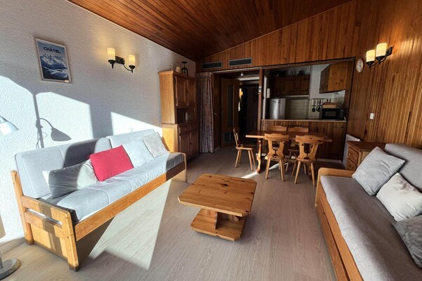 Zonnig appartement op de piste in Châtel met prachtig bergzicht - thumbnail 6