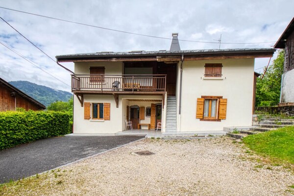 Rustiek appartement vlakbij de Vercland-kabelbaan in Samoëns - thumbnail 4