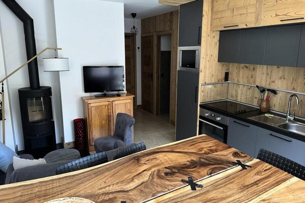 Ruim appartement op de begane grond met uitzicht op de Mont Blanc bij Combloux - thumbnail 4