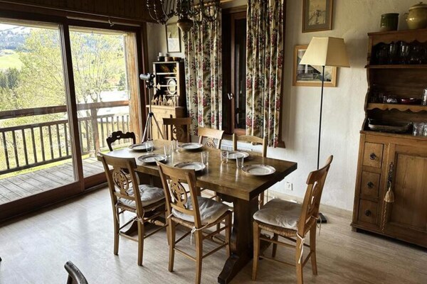 Chalet Lombard: Ruim 10-persoons chalet met Mont Blanc uitzicht in Combloux - thumbnail 3