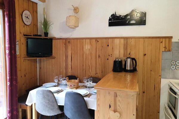 Appartement aan de piste in Morzine met balkon op het zuiden - thumbnail 5