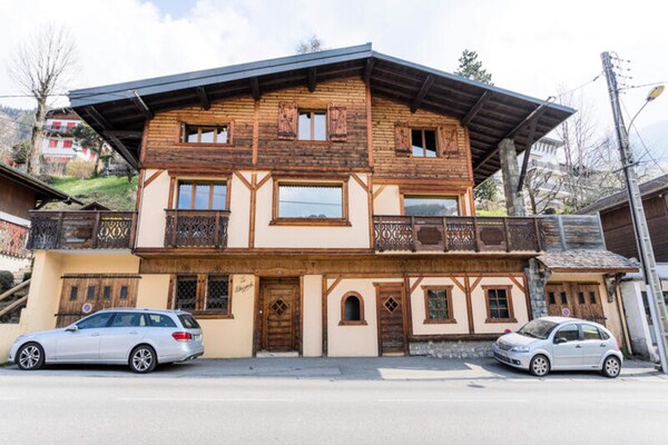 Chalet Le Blizzard: Ruim familiechalet op 5 minuten van de gondel in Morzine - thumbnail 1