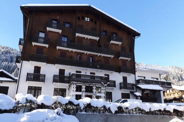 4-persoons appartement in hartje Morzine, 100m van de piste - thumbnail 3