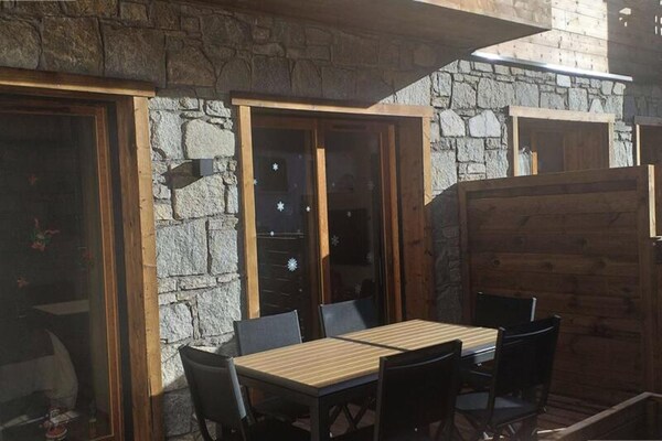 Luxe appartement op de begane grond, 150m van de Super Morzine gondel - thumbnail 1