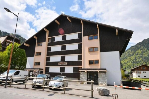 Gerenoveerd 6-persoons appartement op 200m van de skilift in Morzine - thumbnail 3