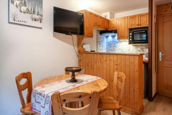 Gerenoveerde studio in Morzine, vlakbij de pistes en het centrum - thumbnail 4
