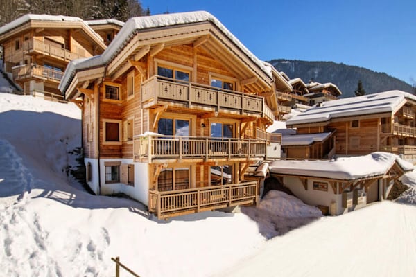 Appartement Le Panoramix in Morzine met balkon en uitzicht op de Alpen - thumbnail 1