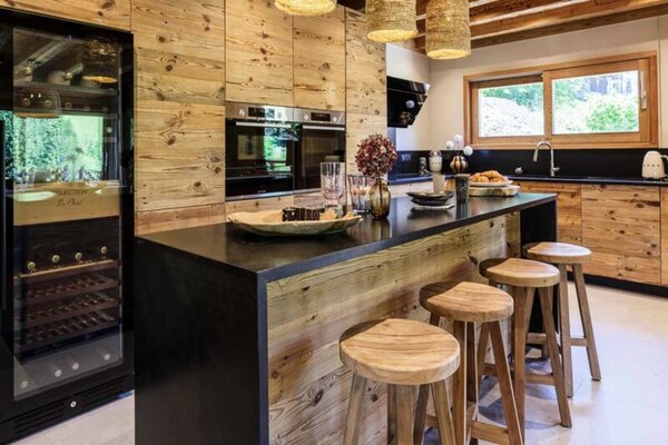 Luxe 5-sterrenchalet voor 12 personen in Morzine met sauna en jacuzzi - thumbnail 4