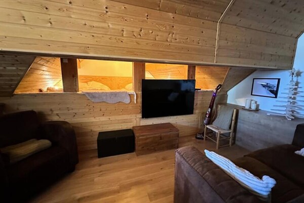 Knus appartement op de bergflank in Vars, vlakbij bakker en skibus - thumbnail 4