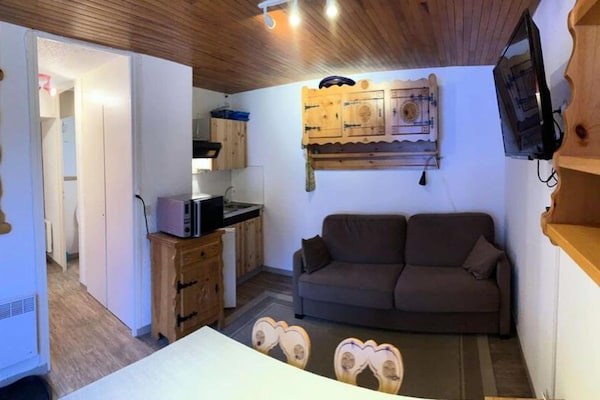 Compact ski-appartement met ski-in/ski-out in Vars, 4 personen - thumbnail 2