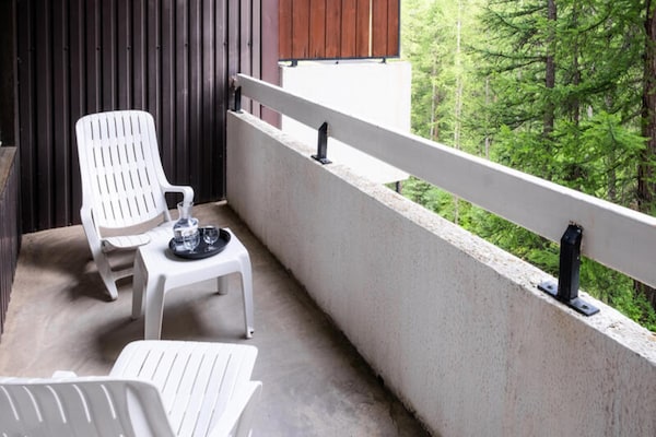 Licht appartement voor 6 in Vars, met balkon en uitzicht, vlakbij de piste - thumbnail 4