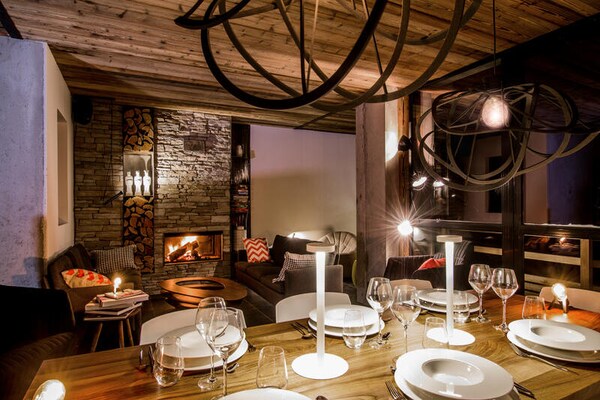 Chalet Nevalhaia in Vars: 240m² luxe met privéspa, sauna en 5 slaapkamers - thumbnail 3
