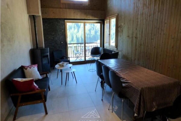 Prachtig gerenoveerd appartement in Le Grand Bornand met uitzicht op de Aravis - thumbnail 3