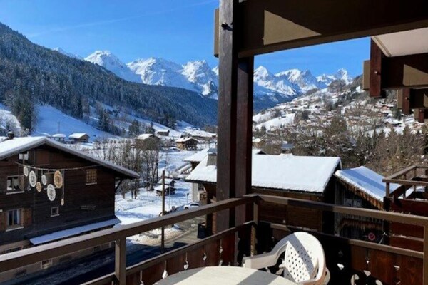 Charmant appartement in hartje Le Grand Bornand met bergzicht - thumbnail 3