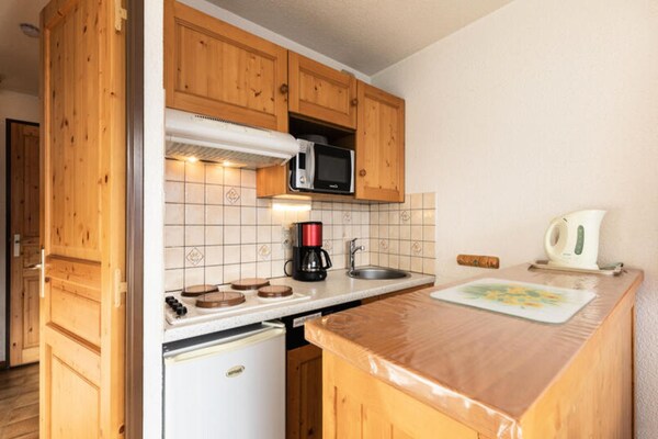 Knusse studio voor 5 met balkon en uitzicht, 250m van de piste in La Clusaz - thumbnail 2