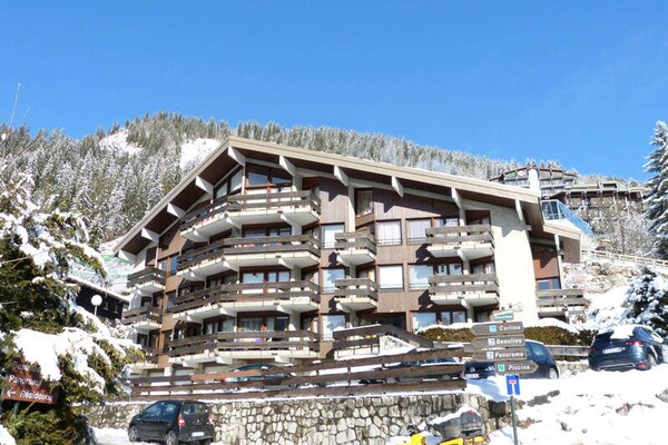 Knus studio-appartement op 350m van de piste in La Clusaz - thumbnail 1