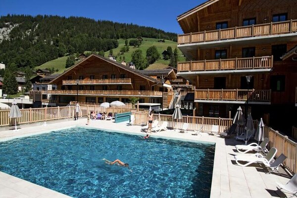Ruim 8-persoonsappartement in La Clusaz met uitzicht op het Aravis-massief - thumbnail 3