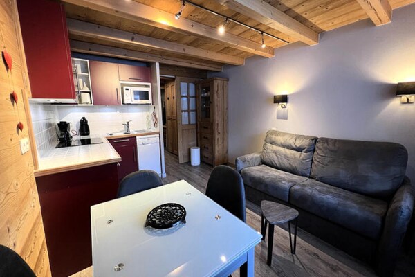 Gerenoveerd studio-appartement met balkon en uitzicht op de pistes in La Clusaz - thumbnail 5