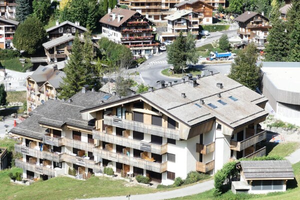 Knus appartement in hartje La Clusaz met skibox en zuidoost-balkon - thumbnail 2