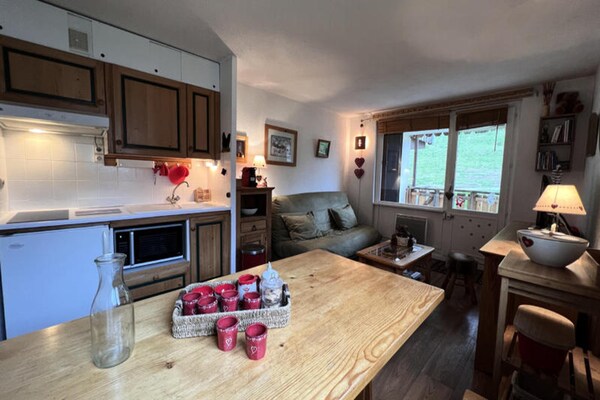 Knus appartement in hartje La Clusaz met skibox en zuidoost-balkon - thumbnail 4