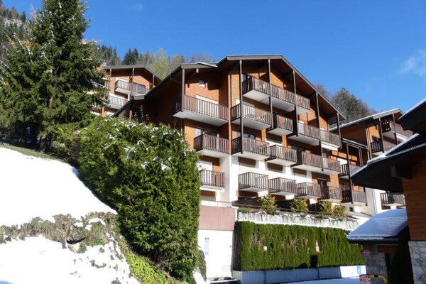 Knus appartement in La Clusaz, vlakbij de pistes en het dorpshart - thumbnail 1