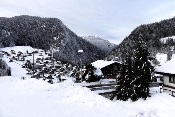 Ski-in ski-out appartement La Clusaz met bergzicht voor 6 personen - thumbnail 2