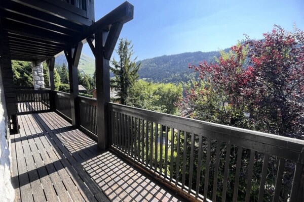 Rustiek appartement voor 6 personen met balkon, vlakbij de skipistes van La Clusaz - thumbnail 5