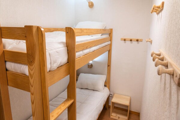 Appartement 6p aan de piste in Les Orres met toegang tot zwembad - thumbnail 1