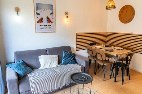 Knus appartement op de piste in Les Orres 1800 met zwembad en balkon - thumbnail 6