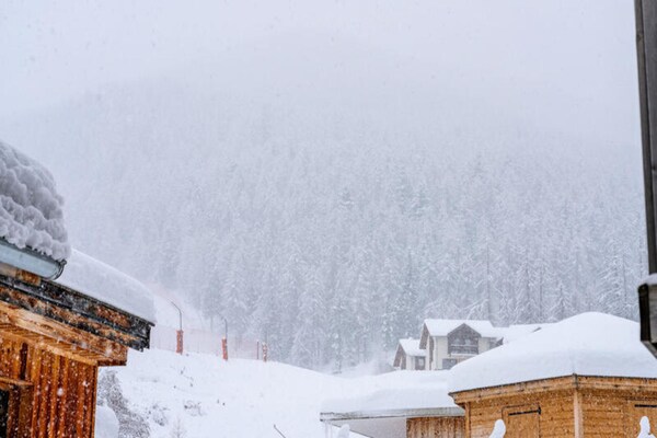 Appartement 6p in Les Orres 1800 met zwembad, direct aan de piste - thumbnail 4