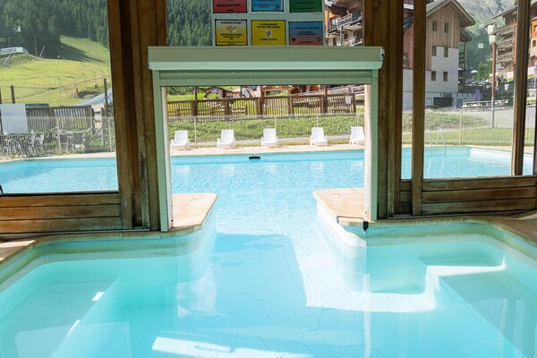 Appartement aan de piste met zwembad en sauna in Les Orres 1800 - thumbnail 5