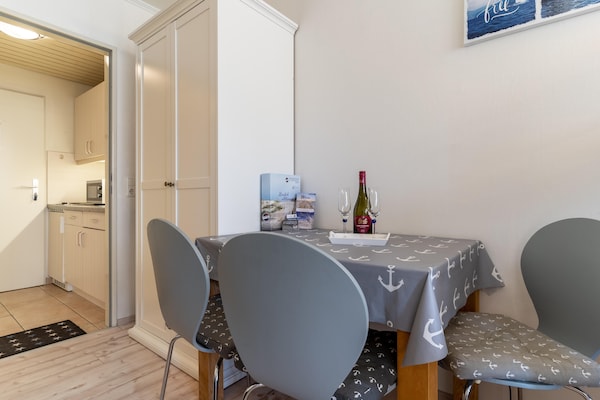 Knus appartement met balkon in Villa Anna, vlakbij het strand - thumbnail 3