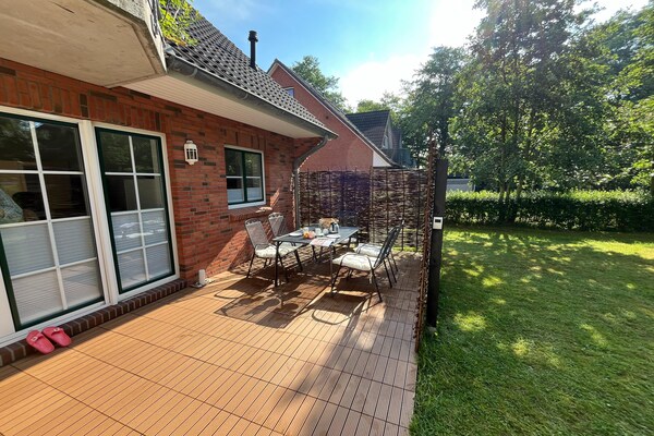 Gerenoveerd appartement op de begane grond, 2,5 km van strand - thumbnail 1