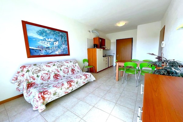 Zonnig appartement op 500m van zee met zwembad in Caorle - thumbnail 2