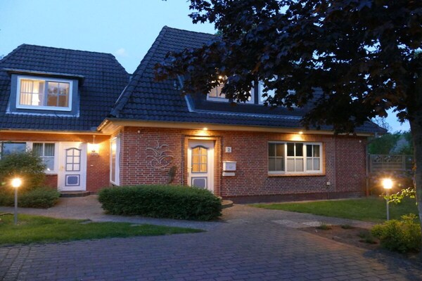 Knus dakkappartement met tuin op loopafstand van strand en centrum - thumbnail 6