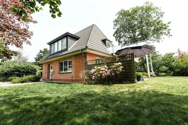 Huus Avelia EG – Landelijk appartement met tuin, 1,8 km van het strand - thumbnail 4