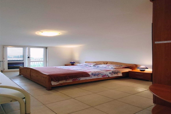 Op 300 m van zee: ruim appartement voor 7 personen in Kastel Stafilic - thumbnail 6
