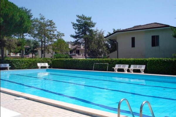 6-persoons villa in Porto Santa Margherita op 350m van het strand - thumbnail 2