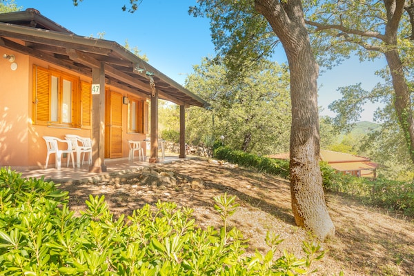 Vrijstaande bungalow voor 6 op panoramisch park bij Andora, hond welkom - thumbnail 3
