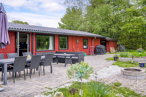 Sfeervol vakantiehuis voor 8 personen bij bos en strand in Holbæk - thumbnail 2