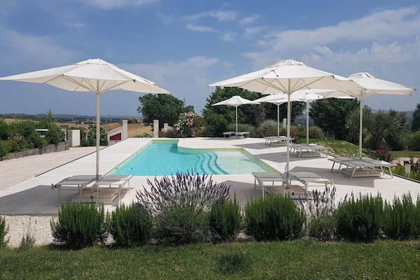 Privézwembad en rust in Villa Salvia e Camelia, Monsano - thumbnail 6