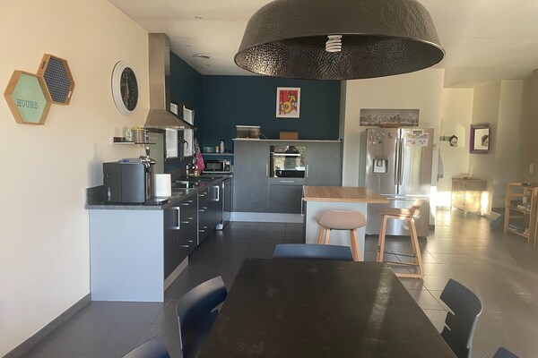 Luxe gelijkvloerse villa met privézwembad in hartje Vaison-la-Romaine - thumbnail 4