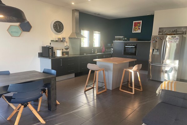 Luxe gelijkvloerse villa met privézwembad in hartje Vaison-la-Romaine - thumbnail 3