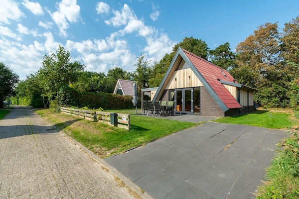 Vrijstaand vakantiehuis met ruime tuin, 2km van strand Groote Keeten - thumbnail 1