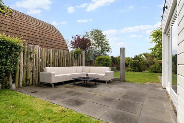 Lazy Daisy: Vrijstaande villa met jacuzzi op 2 km van het strand - thumbnail 5