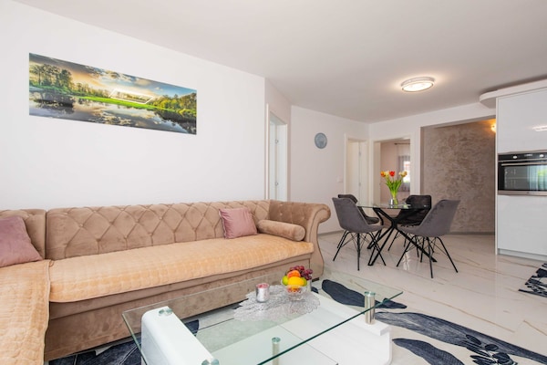 Modern Apartment With Terrace And Private Parking Krk - Two Bedroom Apartment - Krk Island