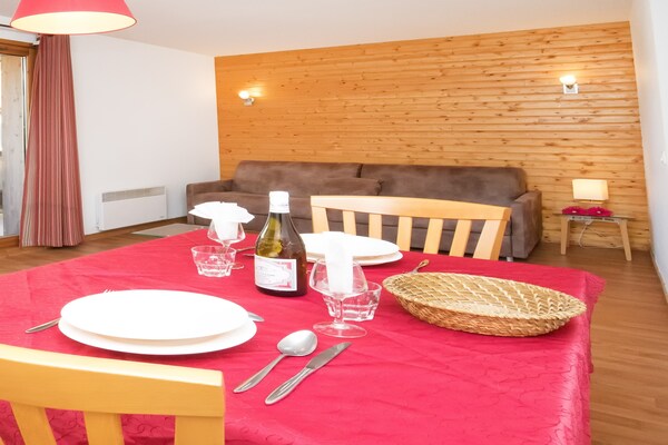 Knusse studio voor 2 met spa & zwembad aan de voet van Les 3 Vallées - thumbnail 6