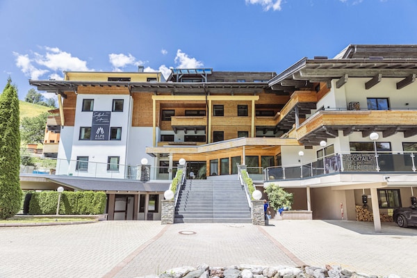 Penthouse aan de golfbaan met privésauna en buitenbad in Saalbach - thumbnail 5
